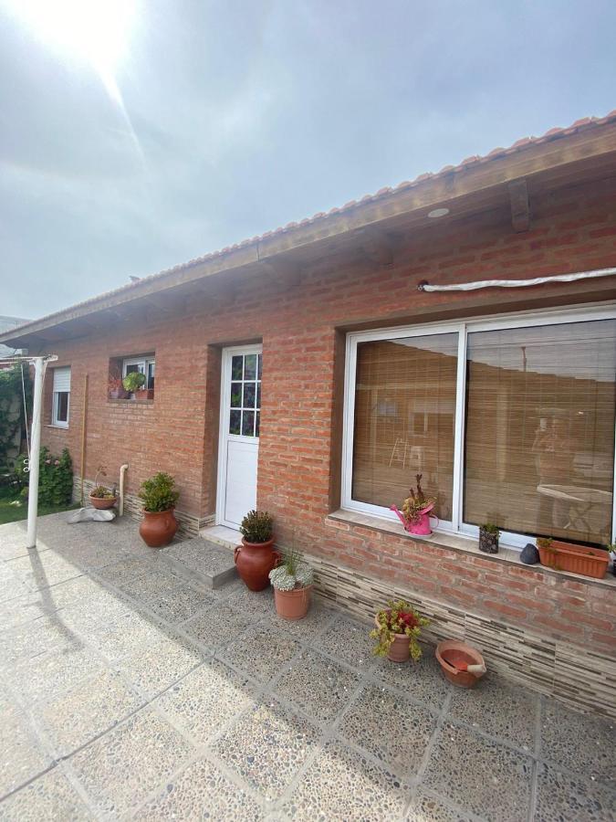 Departamento Trelew Appartement Buitenkant foto