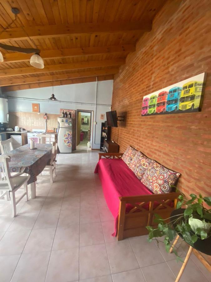 Departamento Trelew Appartement Buitenkant foto